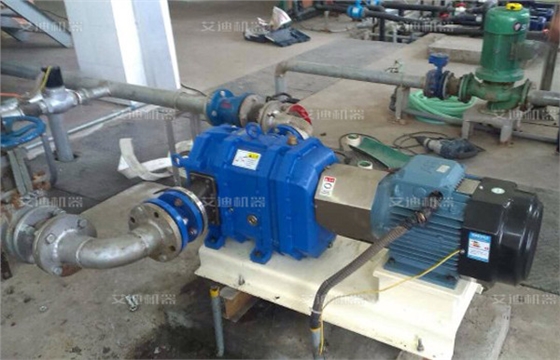 转子泵U乐国际机器使用现场.jpg 转子泵U乐国际机器使用现场.jpg