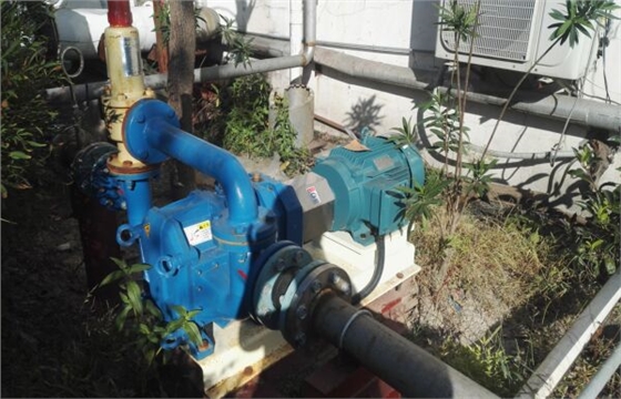 抽粪泵安装调试.jpg 抽粪泵安装调试.jpg