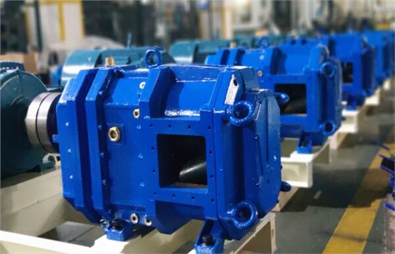 115台排污泵组装中心.jpg 115台排污泵组装中心.jpg