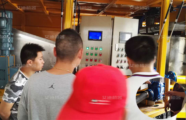 真空移动泵车.jpg 真空移动泵车.jpg