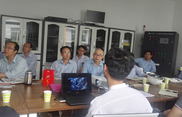 U乐国际机器到巨化集团进行技术交流.jpg U乐国际机器到巨化集团进行技术交流.jpg
