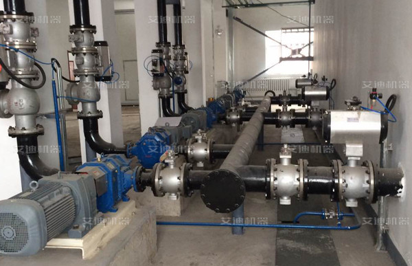 牡丹江污水厂污水泵安装现场图 .jpg 牡丹江污水厂污水泵安装现场图 .jpg