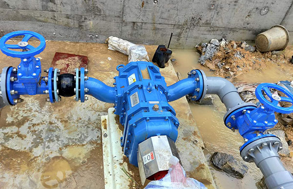 猪粪输送泵生产.jpg 猪粪输送泵生产.jpg