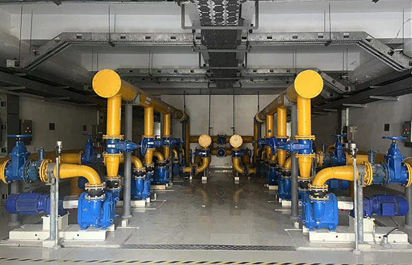 平衡池污水泵.jpg 平衡池污水泵.jpg